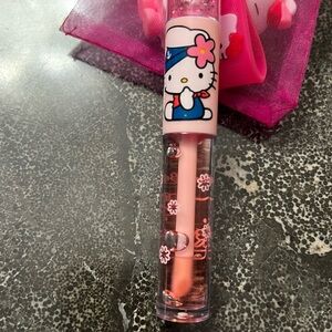 Hello Kitty lip gloss